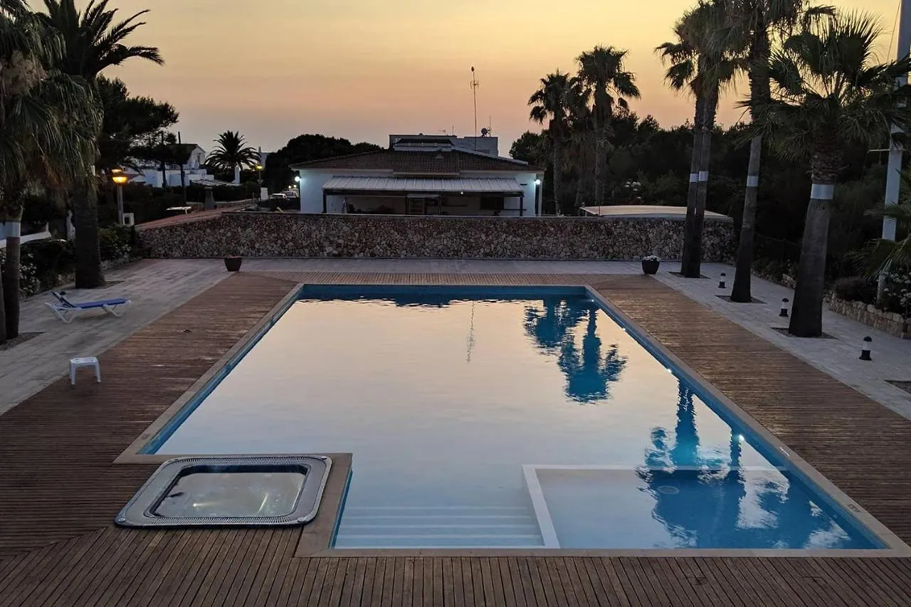 Hébergement de vacances Villa Atico Playa Santandria Con Piscina Y Wifi à Ciutadella